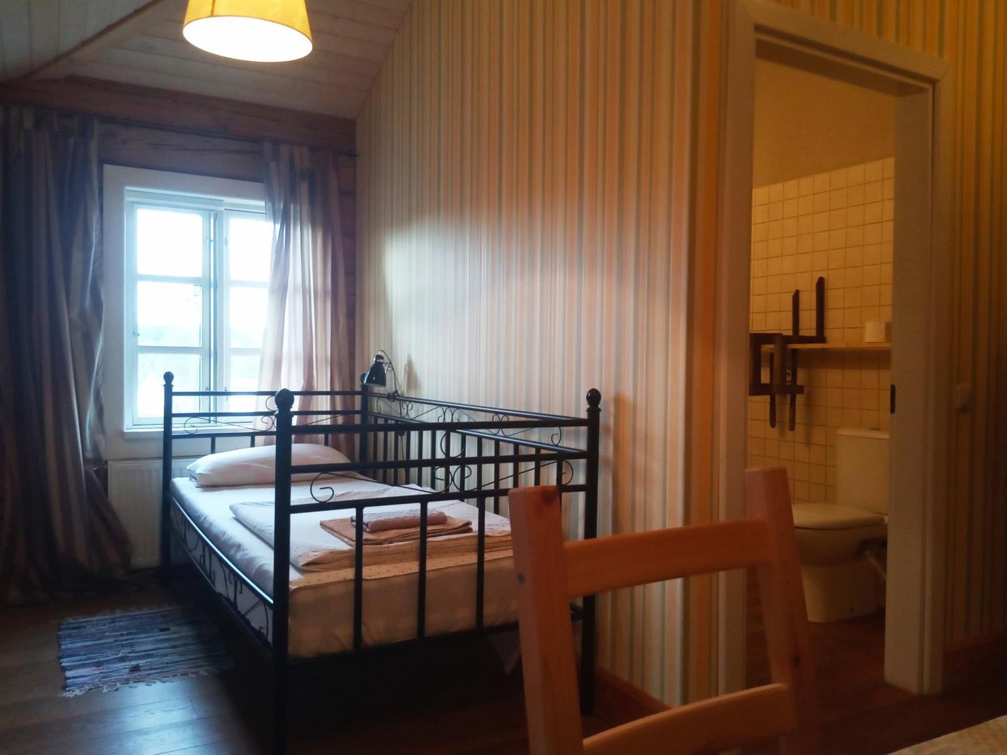 Senosios Geguzines Ukis Guest House Room photo