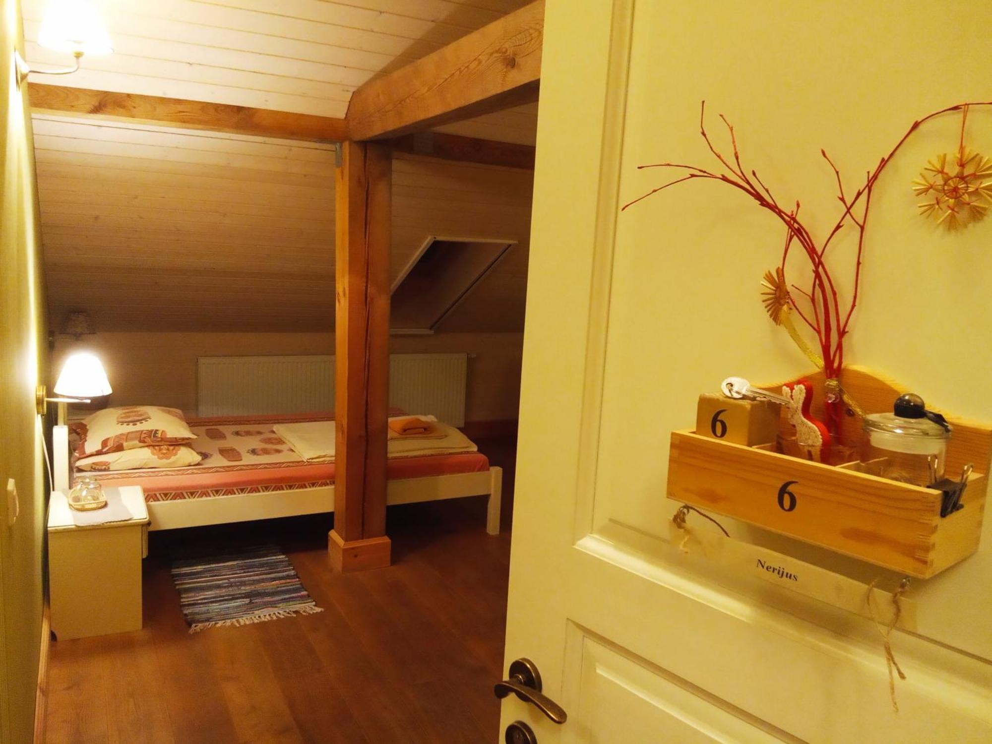 Senosios Geguzines Ukis Guest House Room photo